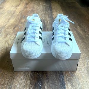 Adidas Superstar, Color: White/Black, Size: 5
